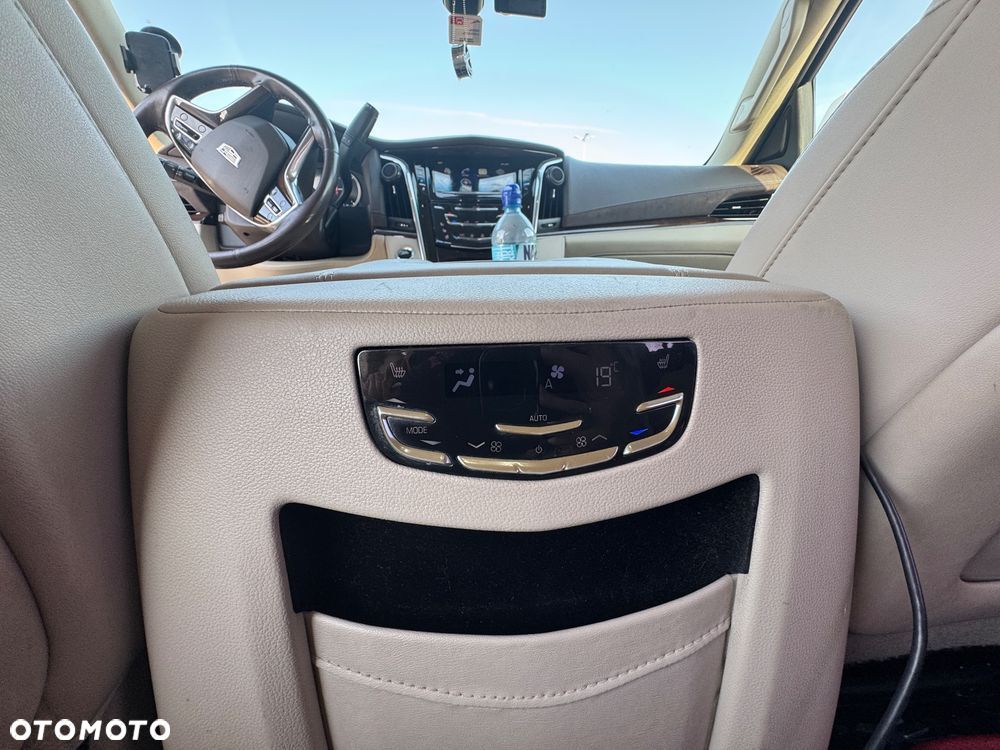 Cadillac Escalade 6.2 V8 Elegance - 23