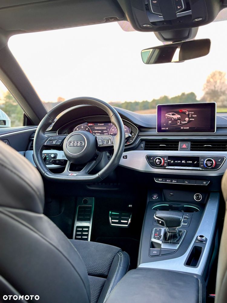Audi A5 Sportback 2.0 TDI ultra S tronic - 11
