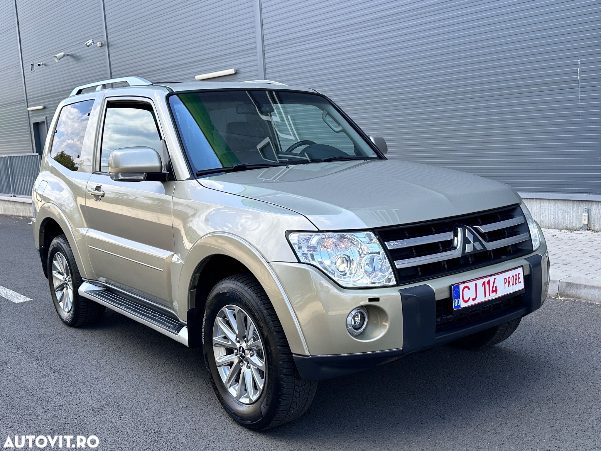 Mitsubishi Pajero 3.2 DI-D Automatik Limited Edition - 17