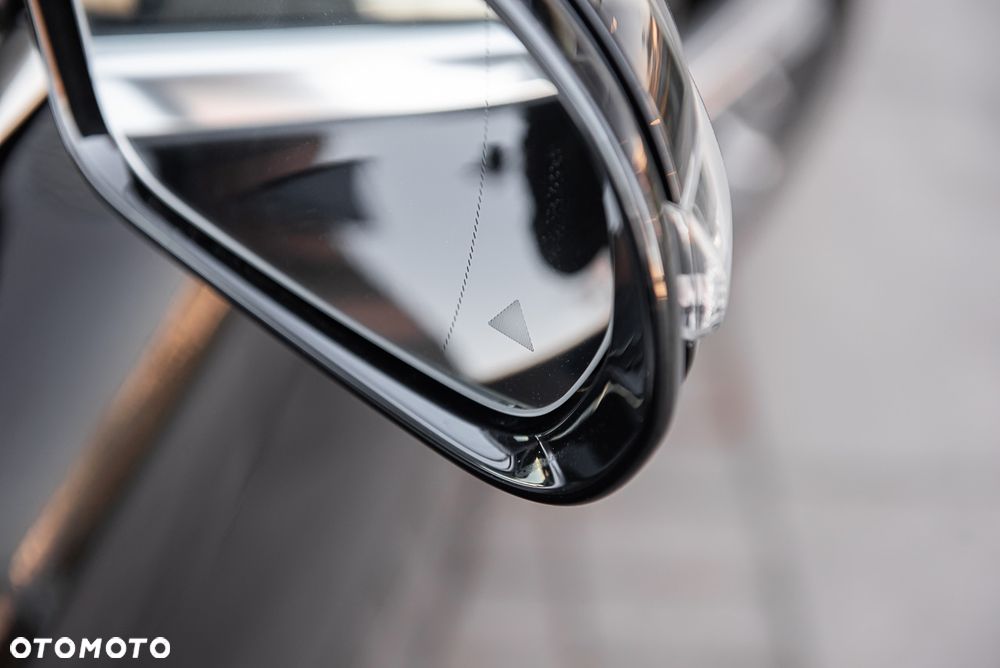 Mercedes-Benz Klasa E 220 d Business Edition 9G-TRONIC - 37