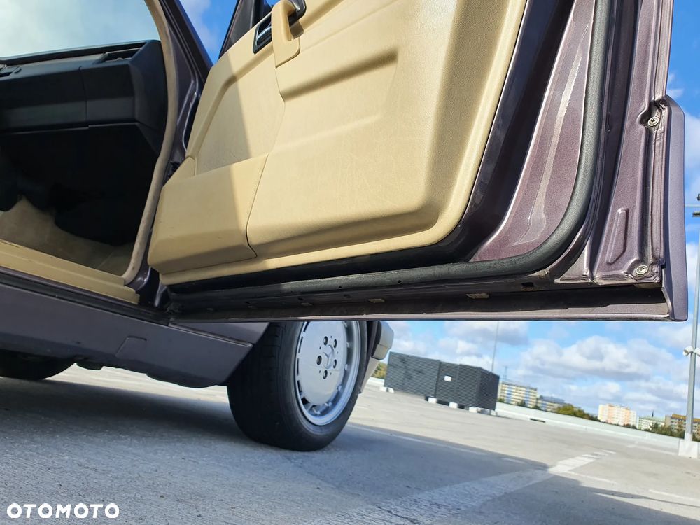 Mercedes-Benz W201 (190) - 37