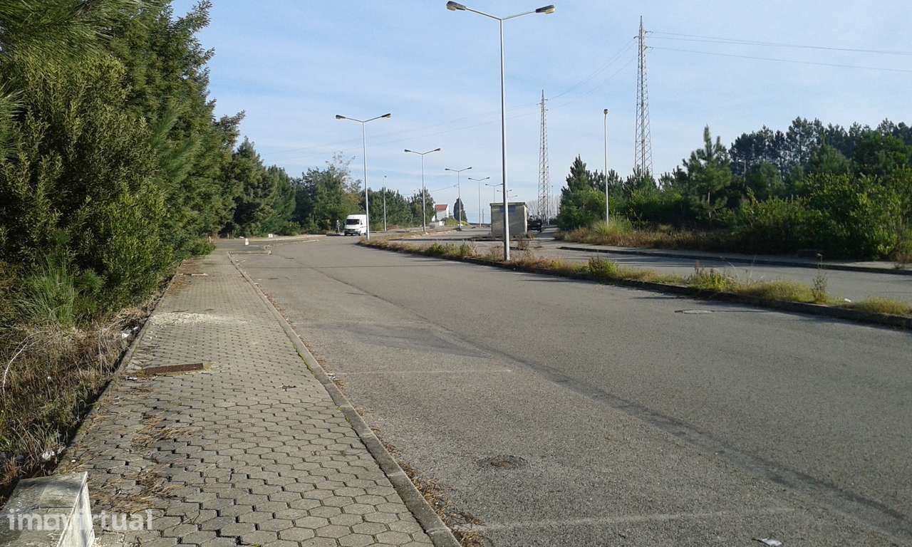 Terreno em Águeda - Grande imagem: 2/3