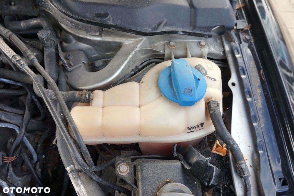 ZBIORNICZEK WYRÓWNAWCZY A8 II D3 4E2 LIFT 3.0 TDI V6  AUDI 2005-2010 - 1
