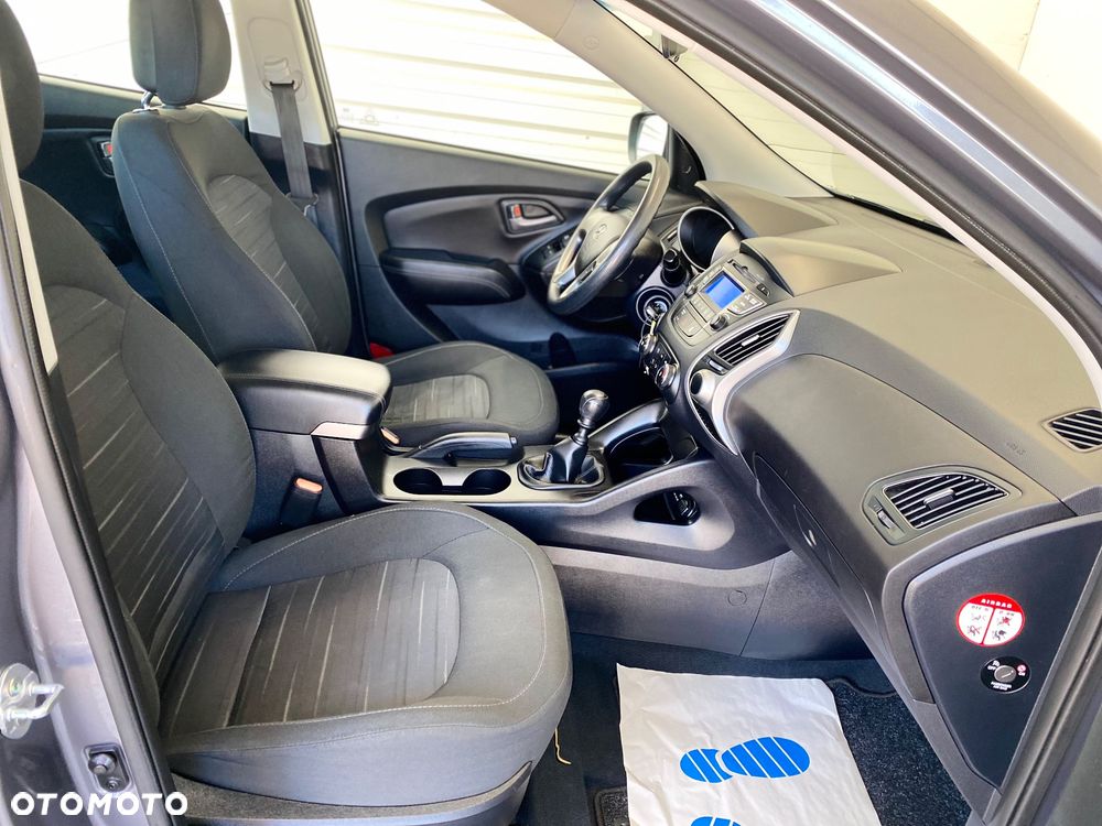Hyundai ix35 1.6 2WD blue Trend - 13