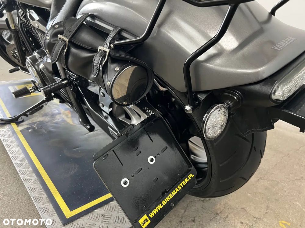 Yamaha XVS - 26