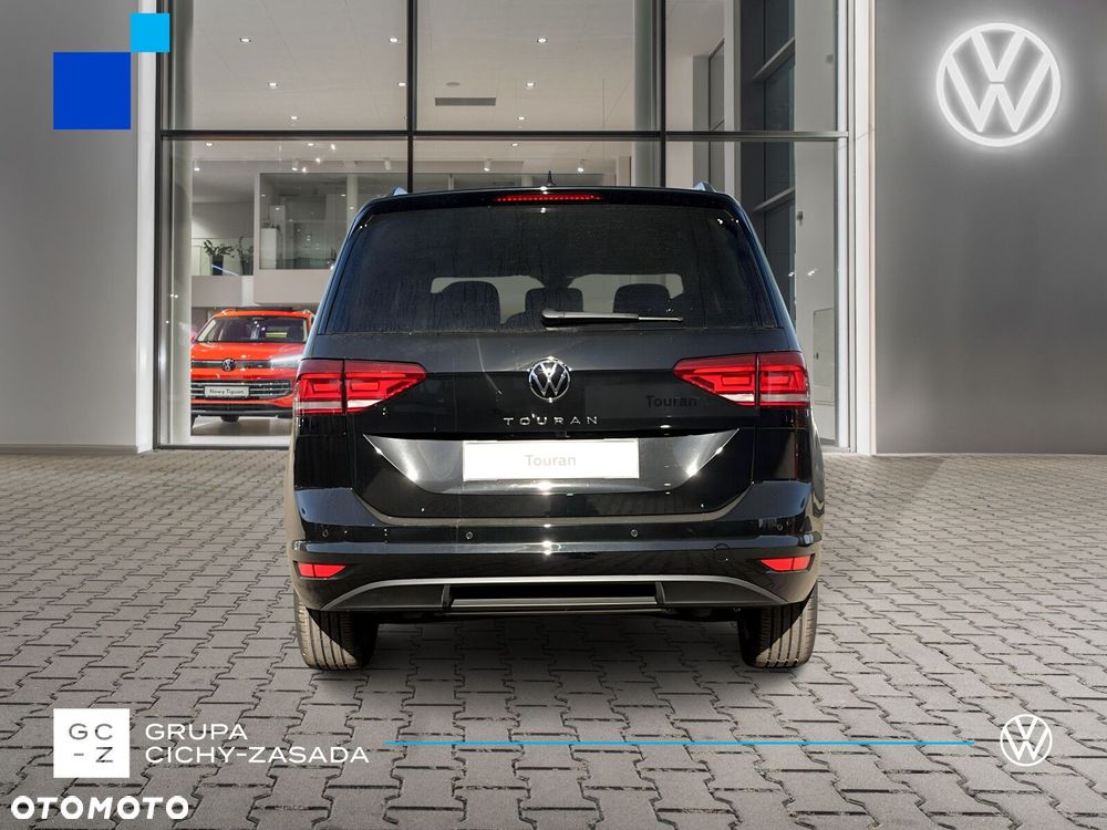 Volkswagen Touran - 8