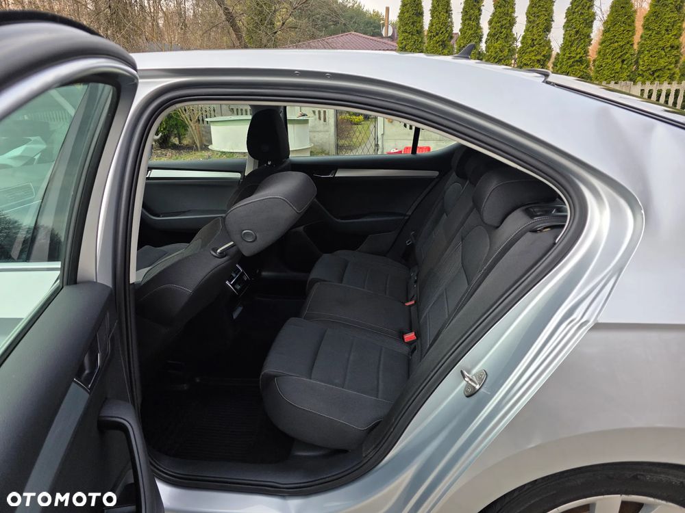 Skoda Superb 1.5 TSI ACT Ambition - 14
