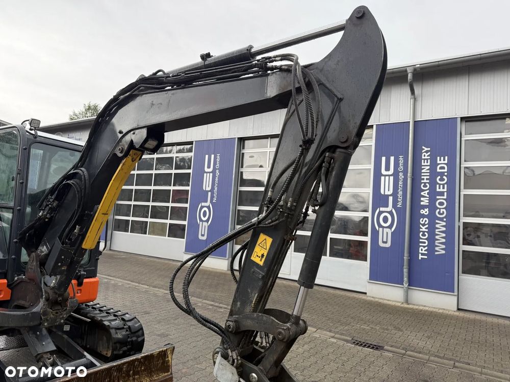 Komatsu PC58MR-5E0 - 20