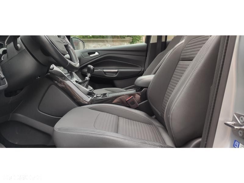 Ford Kuga 2.0 TDCi AWD Titanium - 11