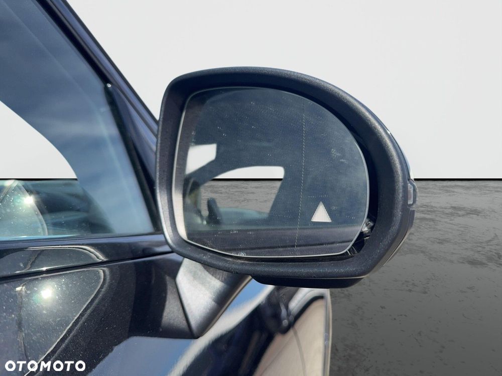 Mercedes-Benz GLC - 26