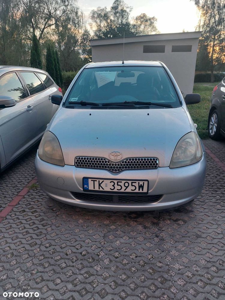 Toyota Yaris - 1