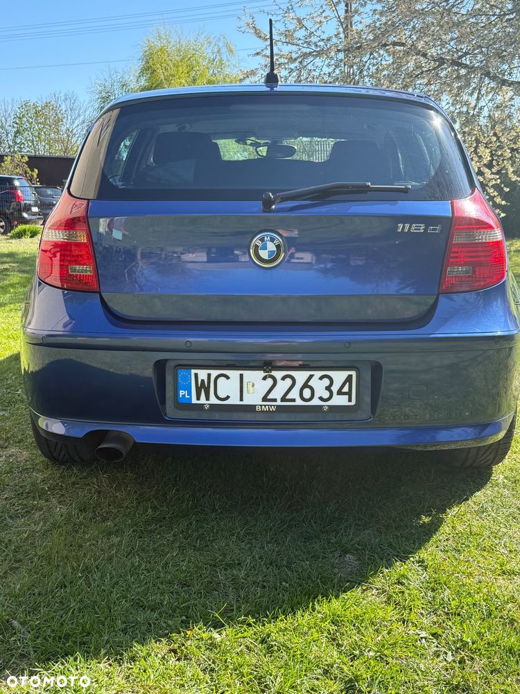 BMW Seria 1 118d - 4