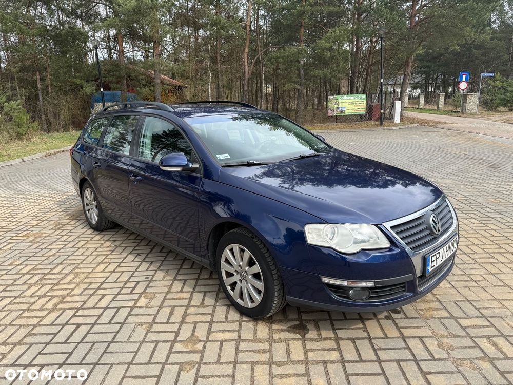 Volkswagen Passat - 2