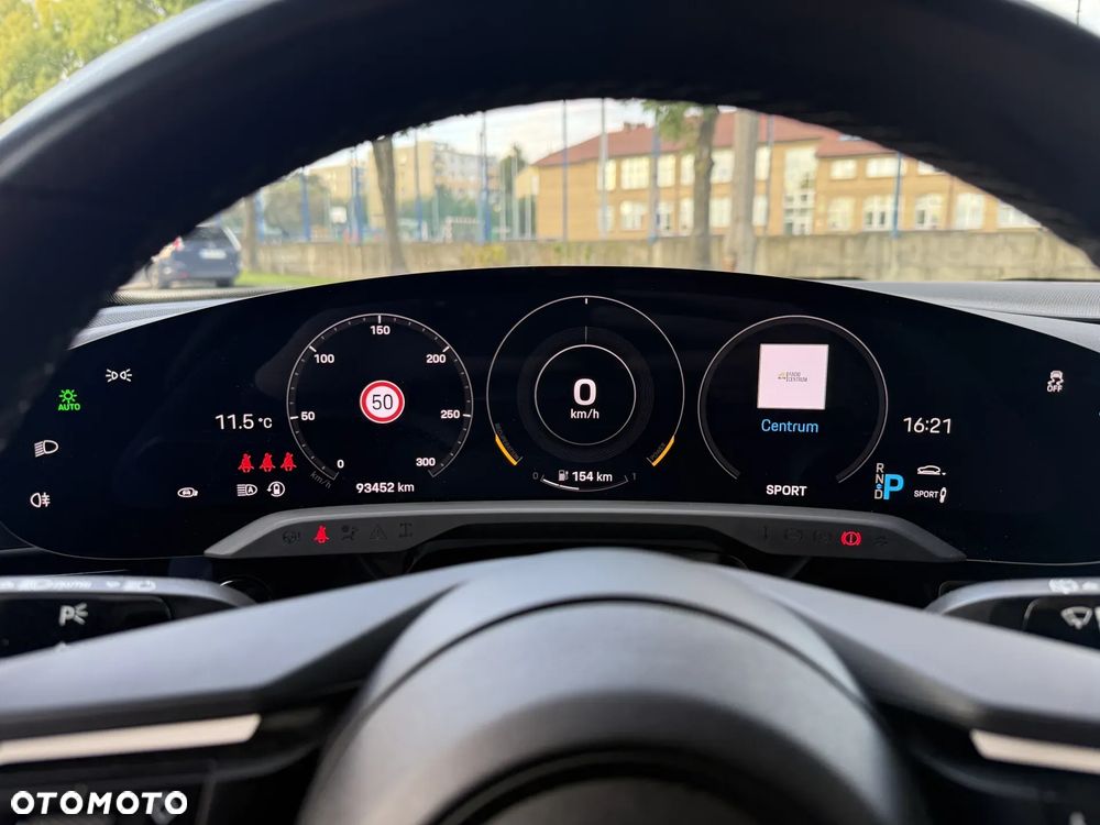 Porsche Taycan 4 Cross Turismo - 28