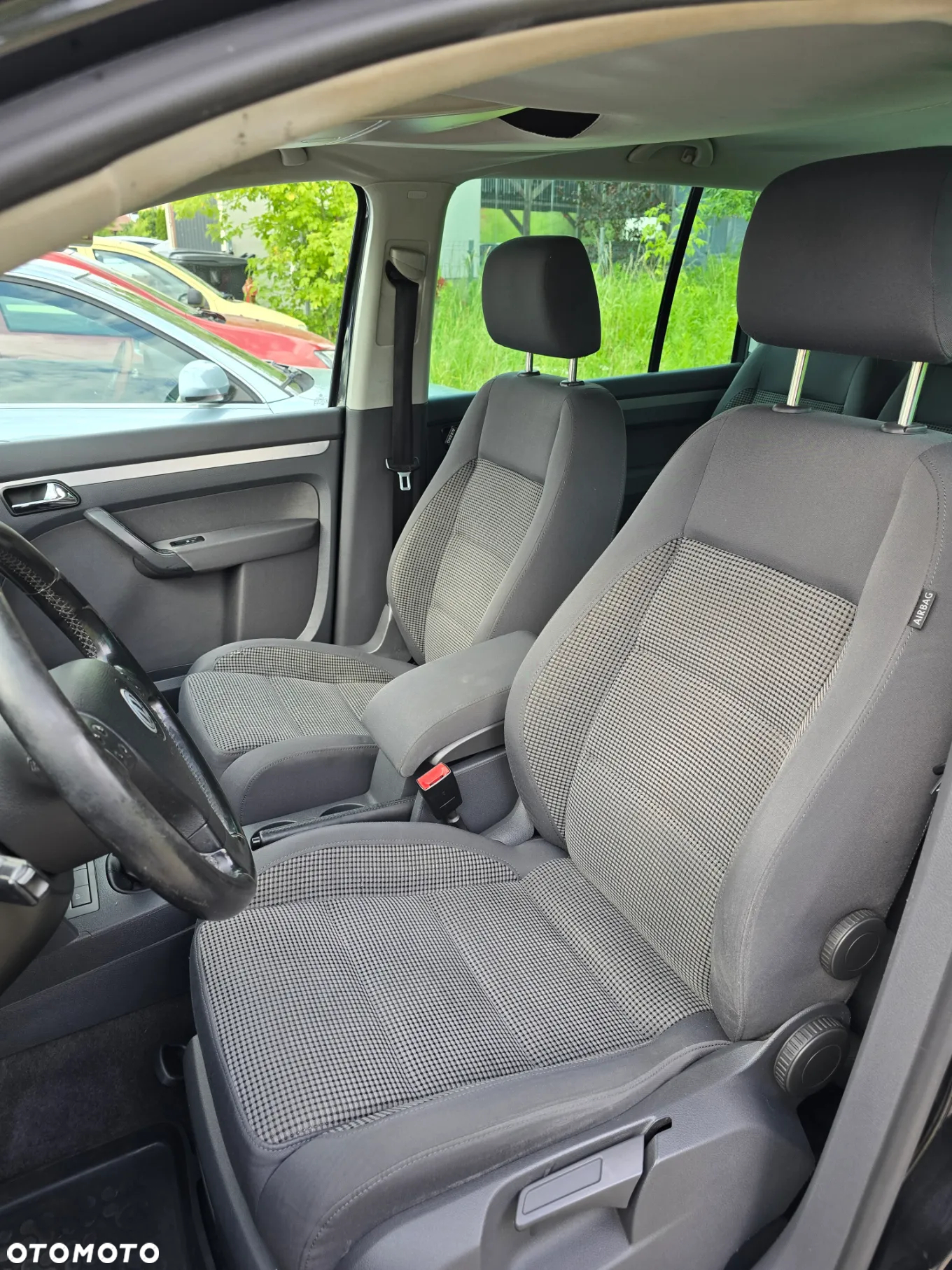 Volkswagen Touran - 6