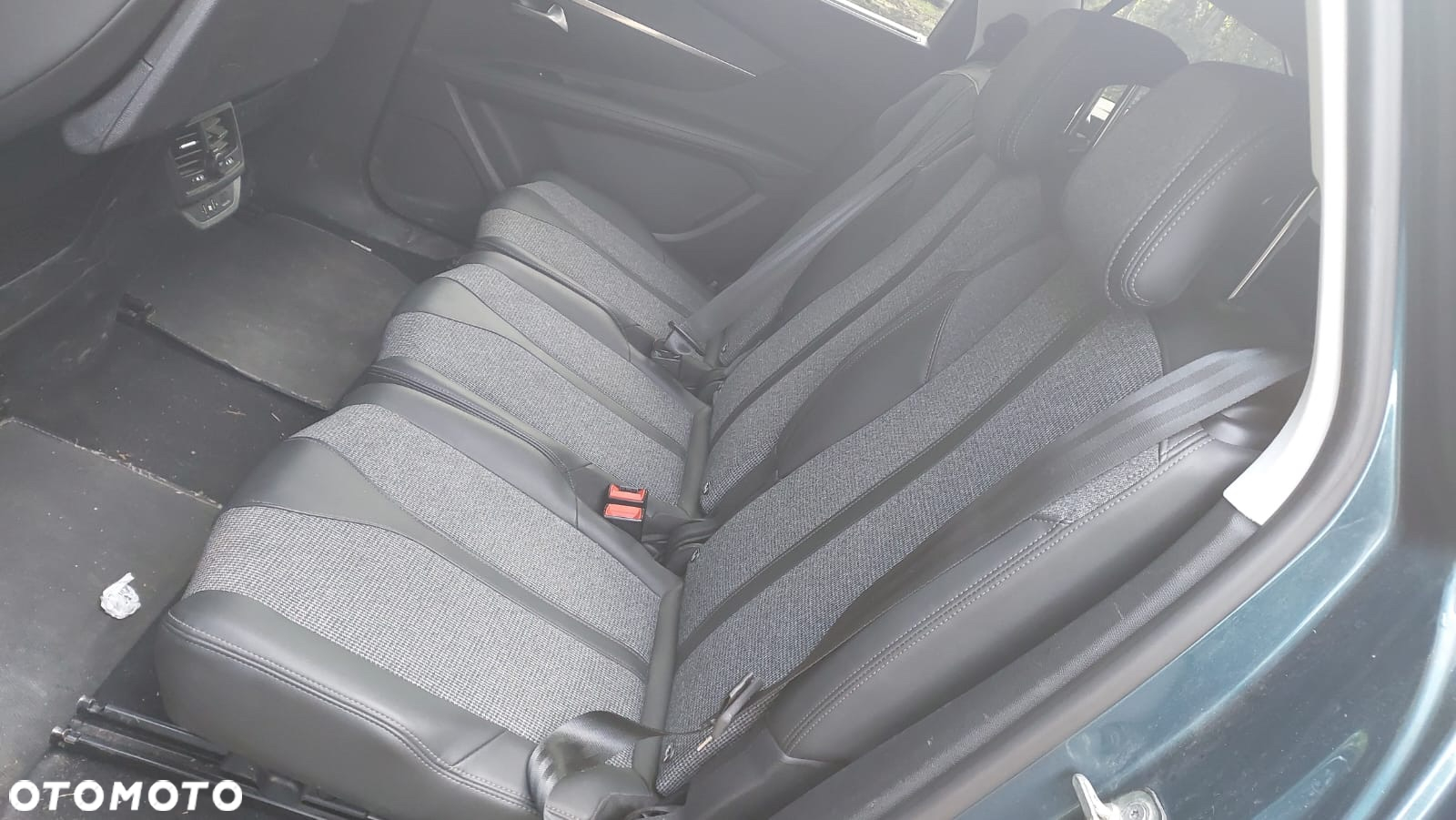 Peugeot 5008 1.2 PureTech Allure Pack S&S EAT8 - 10