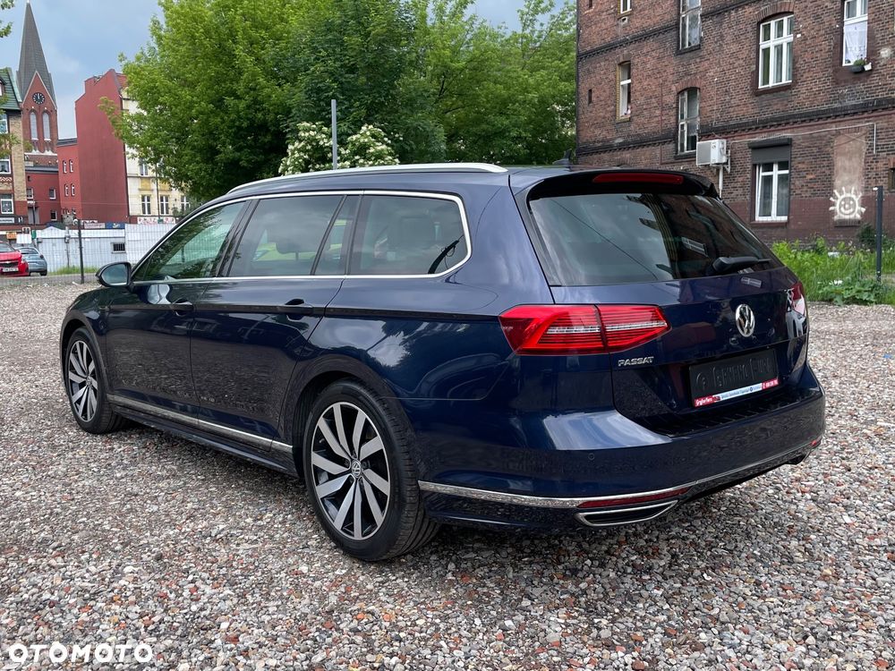 Volkswagen Passat - 12