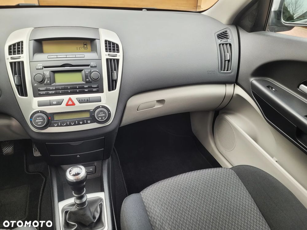 Kia Ceed 1.6 CVVT EX - 13