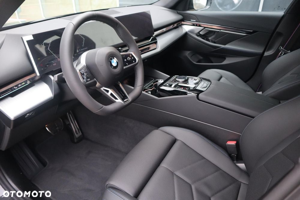 BMW Seria 5 520i - 9