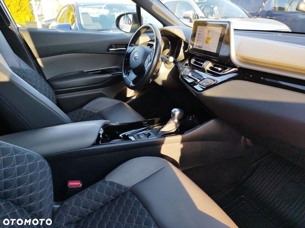 Toyota C-HR - 9