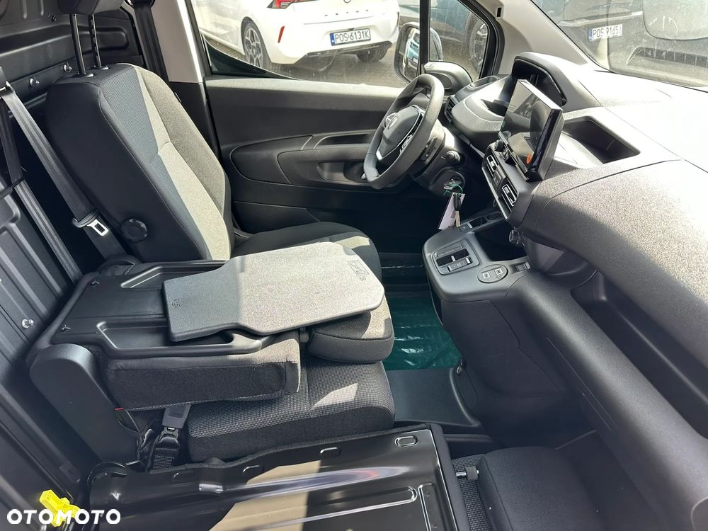 Peugeot Partner Furgon M Diesel 130KM Automat - 7