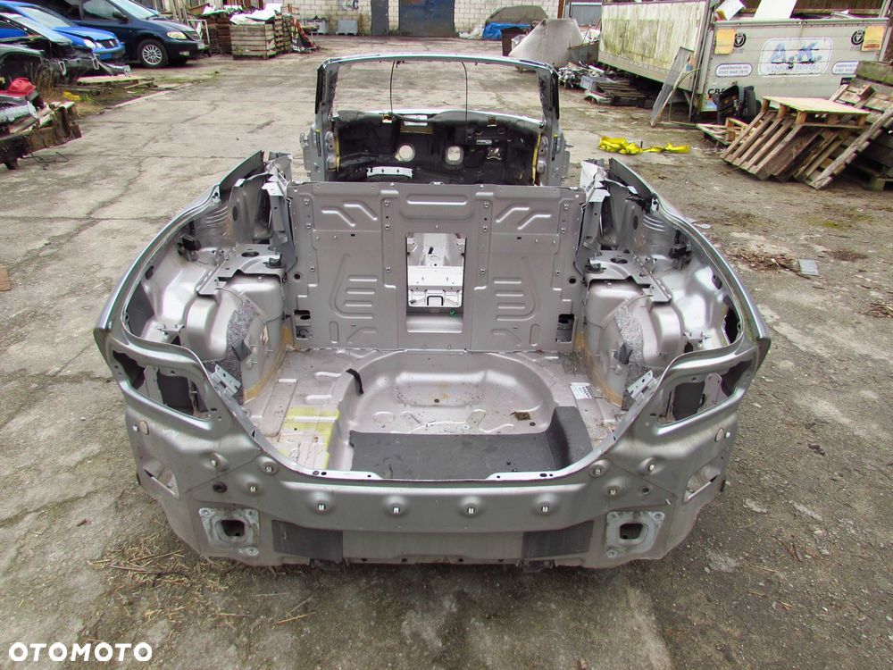 VOLVO C70 II 06-13 CWIARTKA BLOTNIK TYL LEWY 477 - 3