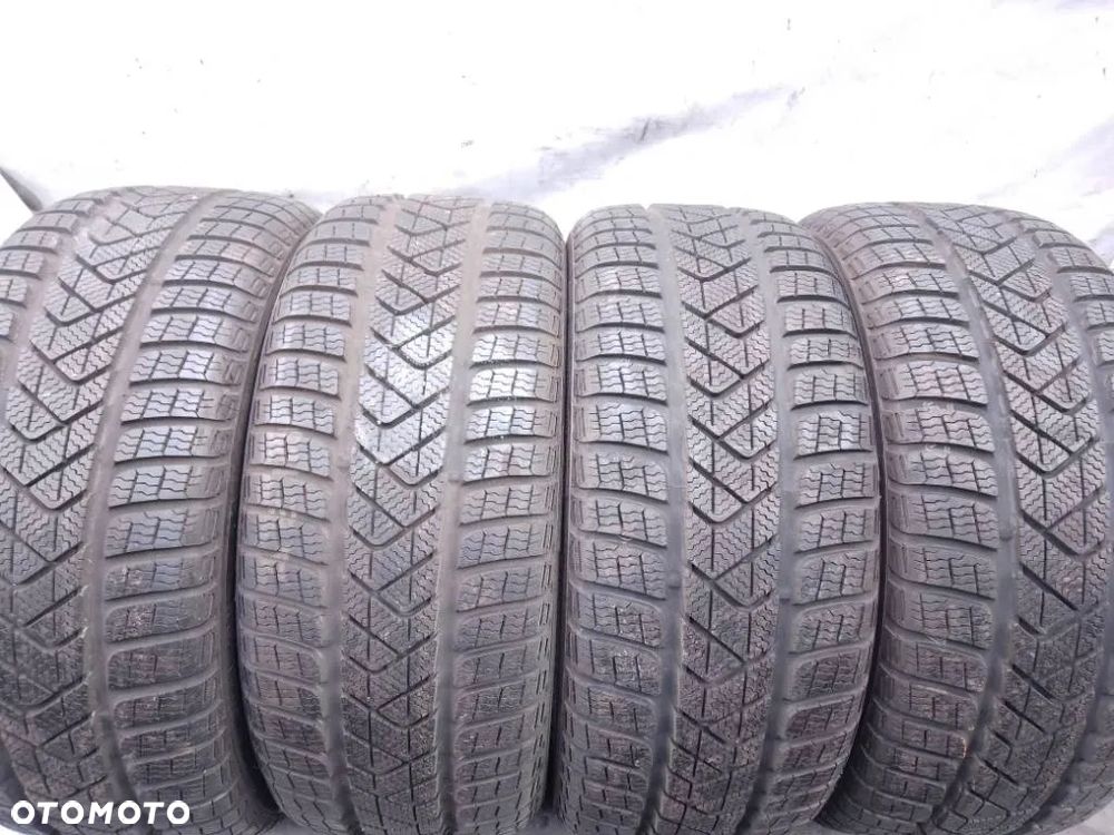 Pirelli Sottozero 3 215/40 R17 87H 2024 - 1
