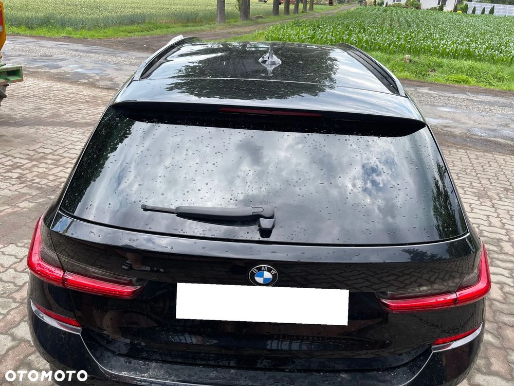 BMW Seria 3 330e M Sport sport - 29