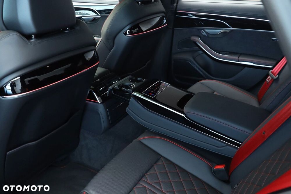 Audi A8 - 17