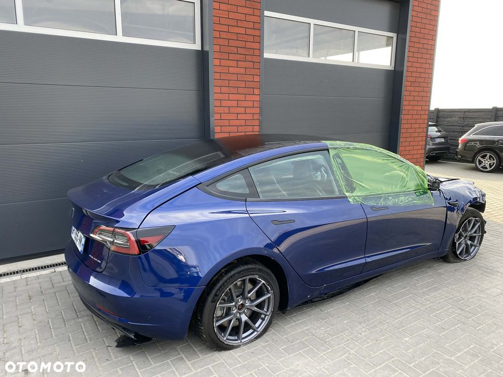 Tesla Model 3 Standard Hinterradantrieb - 33