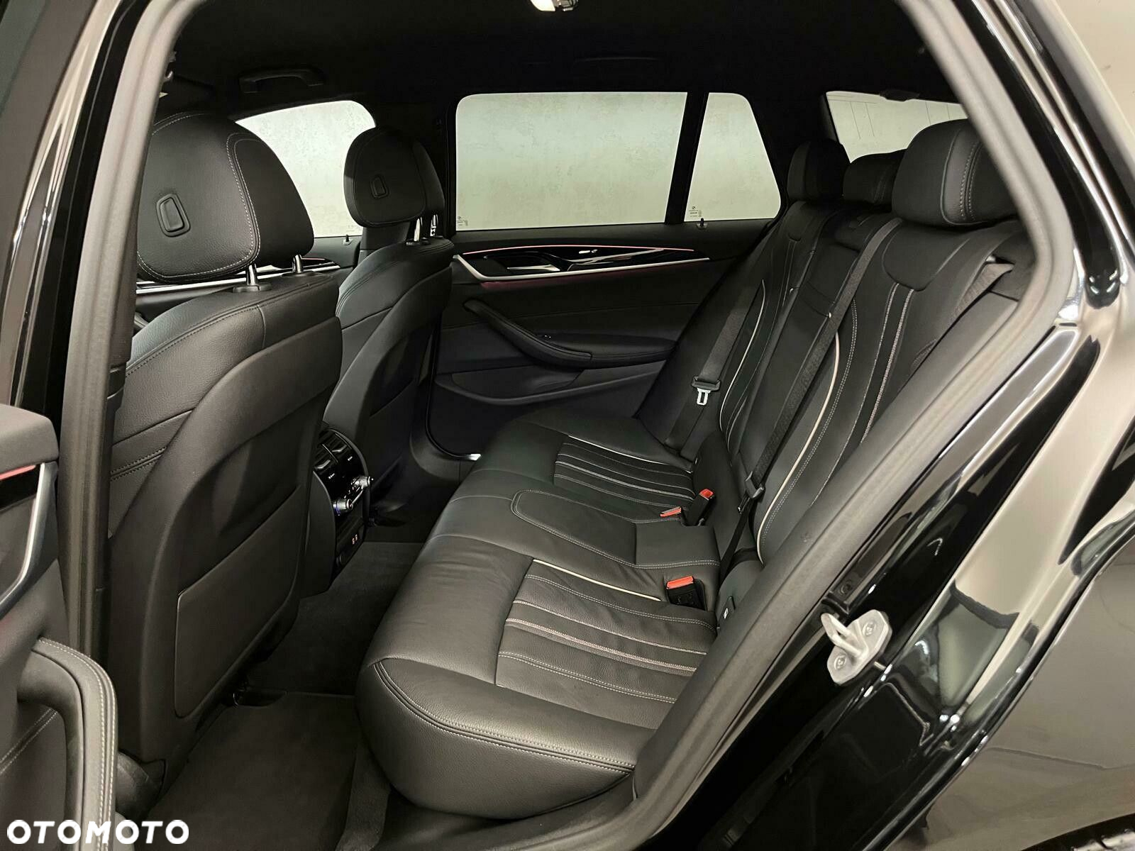 BMW Seria 5 - 36