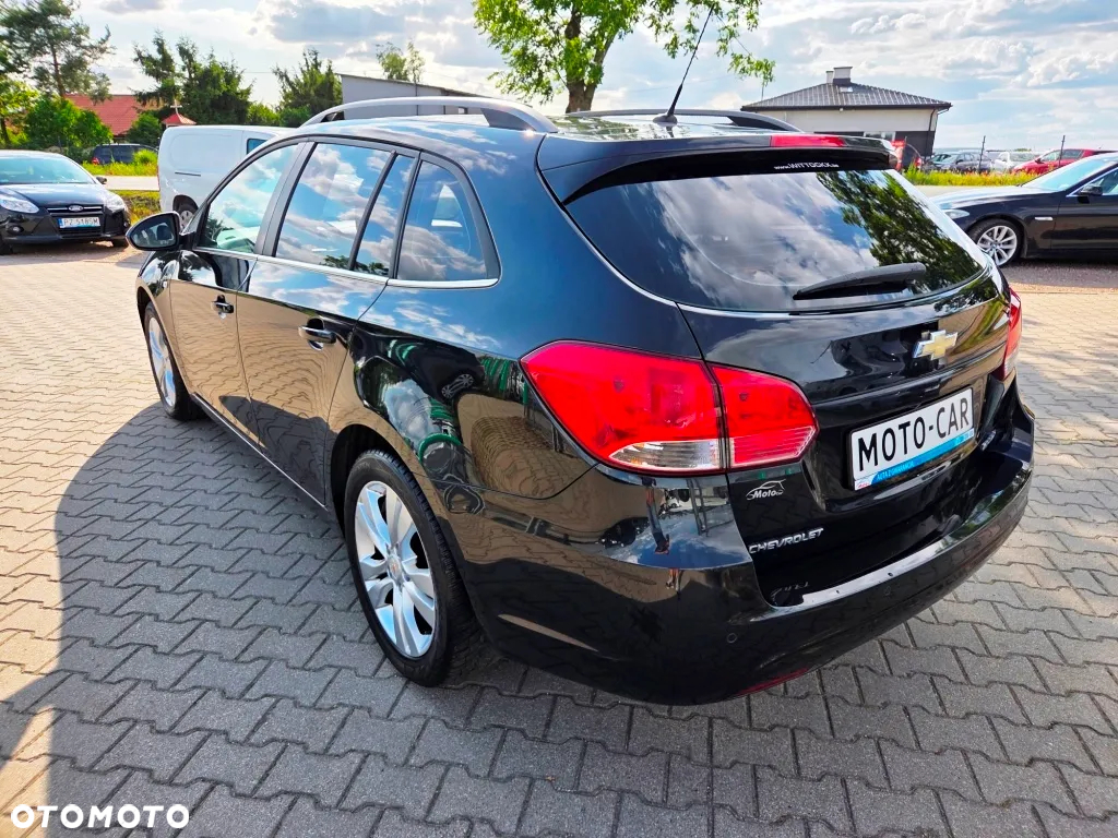 Chevrolet Cruze Station Wagon 1.7TD LT+ - 11