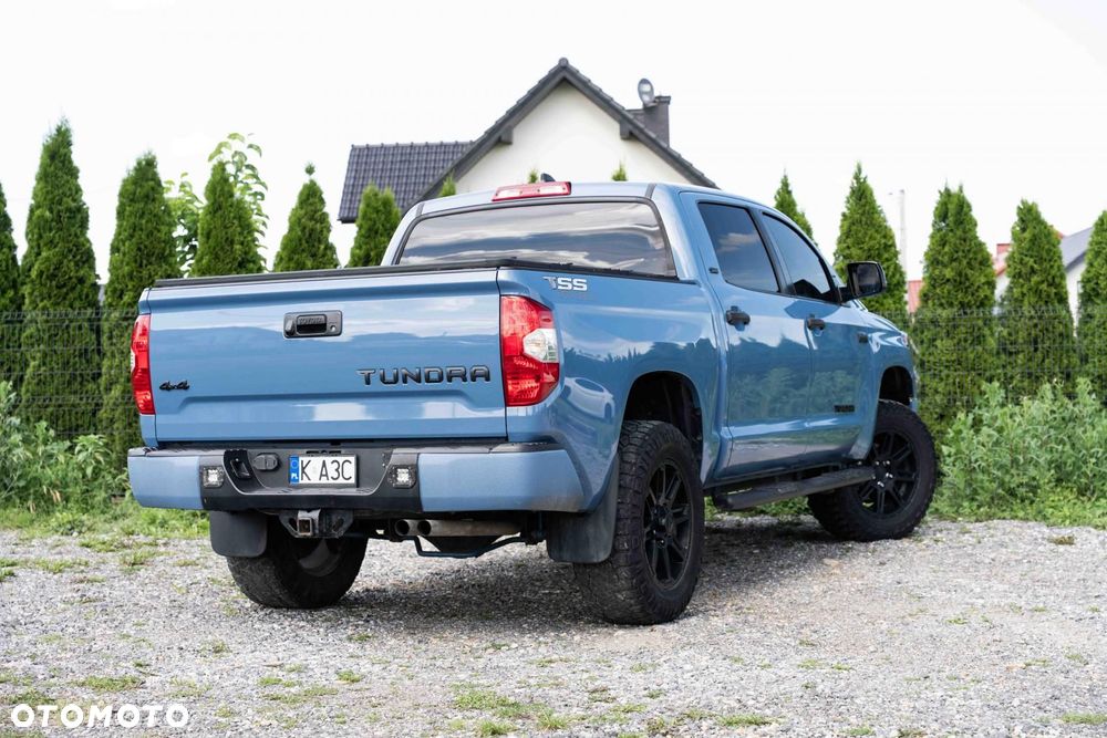 Toyota Tundra - 5