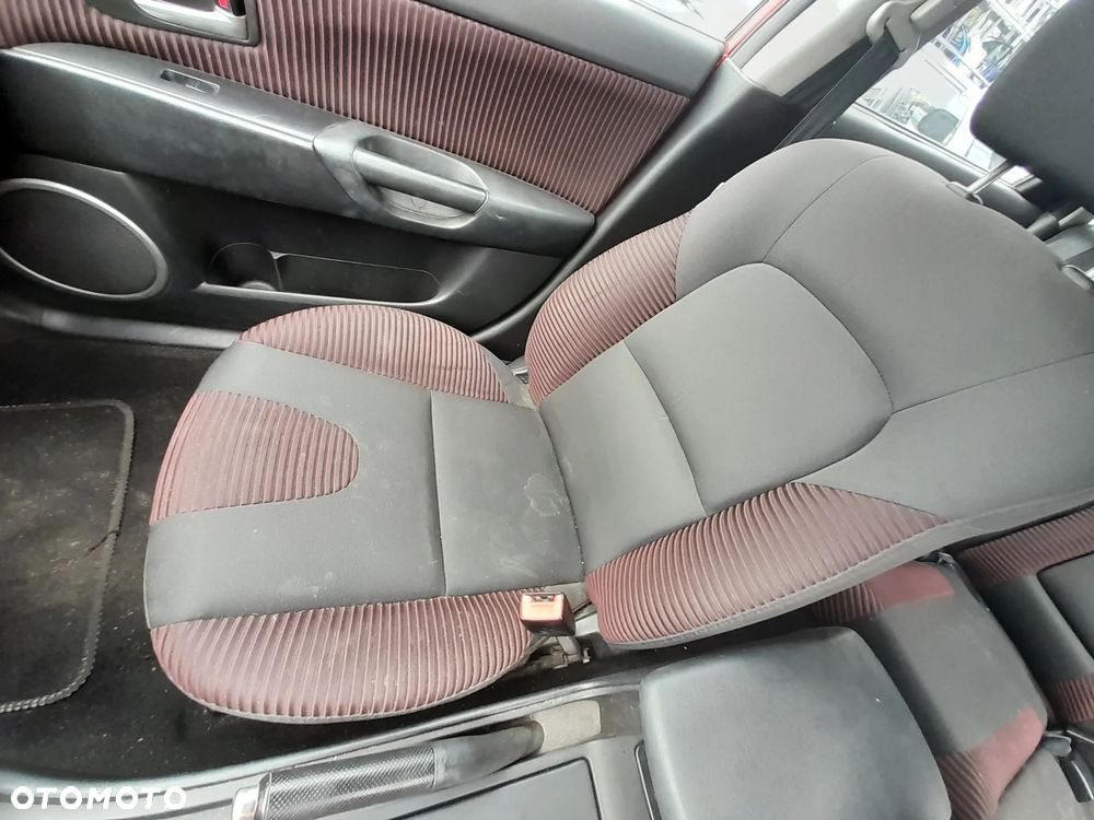 MAZDA 3 FOTELE KANAPA KOMPLET HB - 4