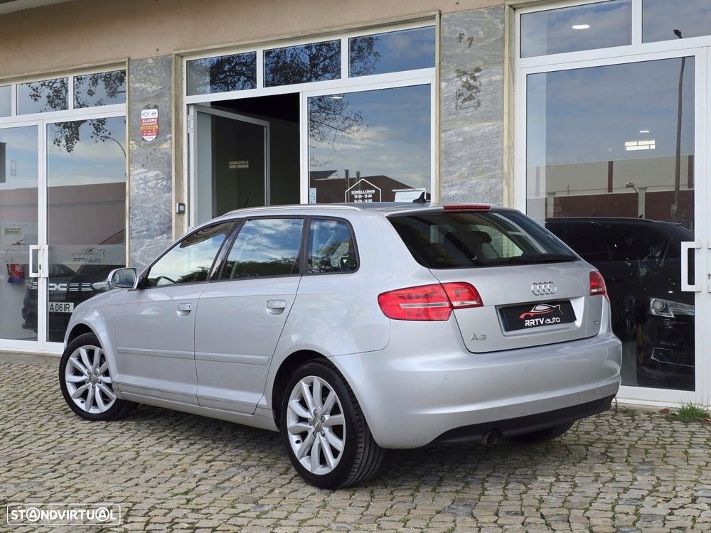 Audi A3 Sportback 1.6 TDI Attraction S-Tronic - 9