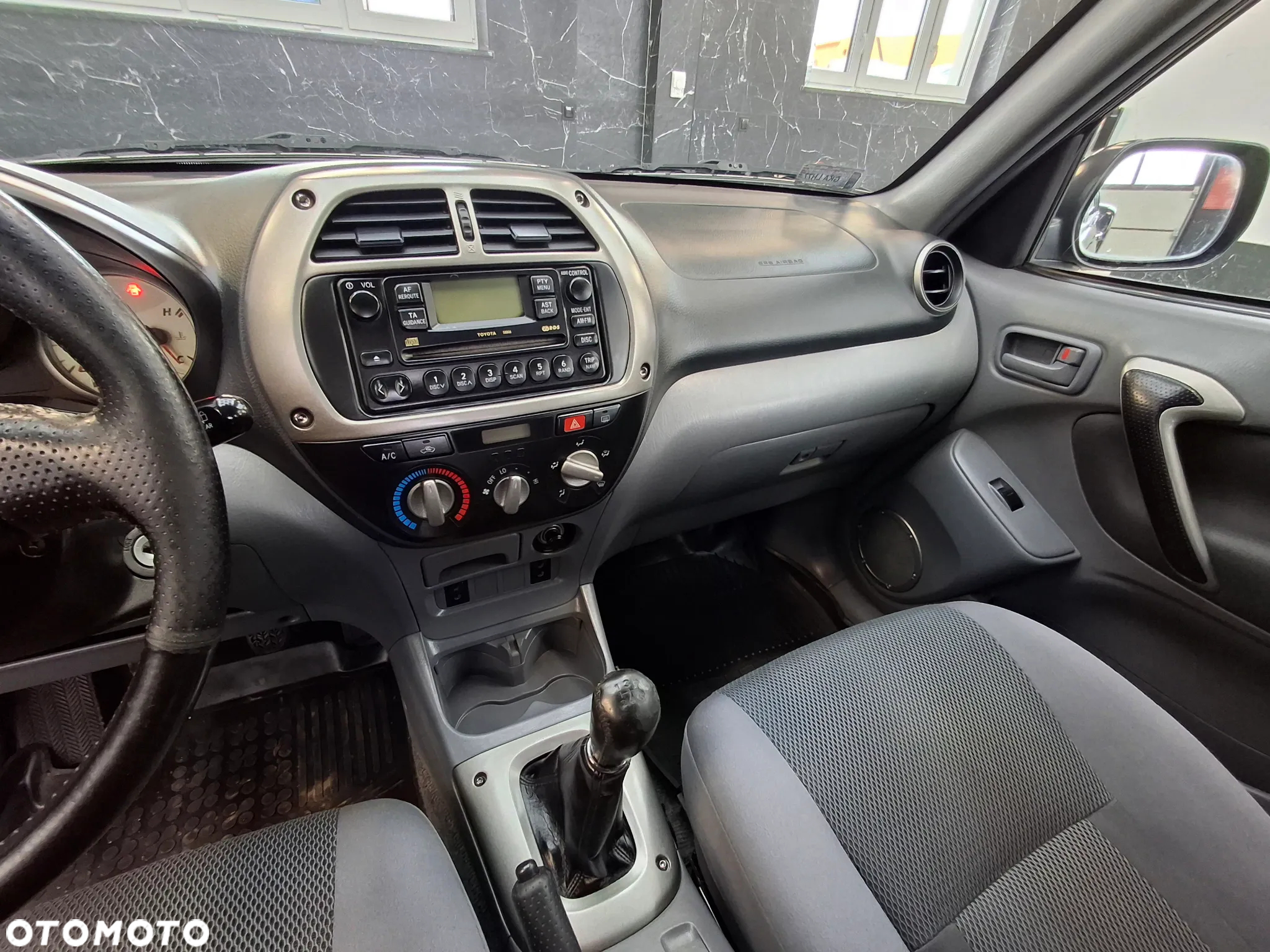 Toyota RAV4 2.0 D-4D 4x4 - 11