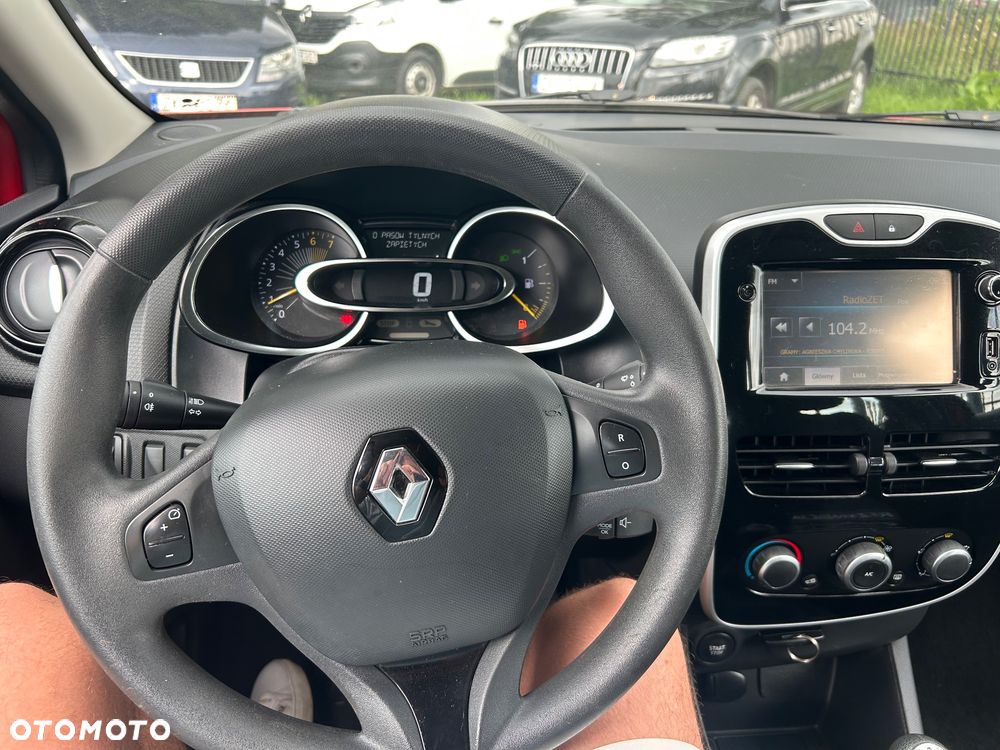 Renault Clio TCe 90 Limited - 19
