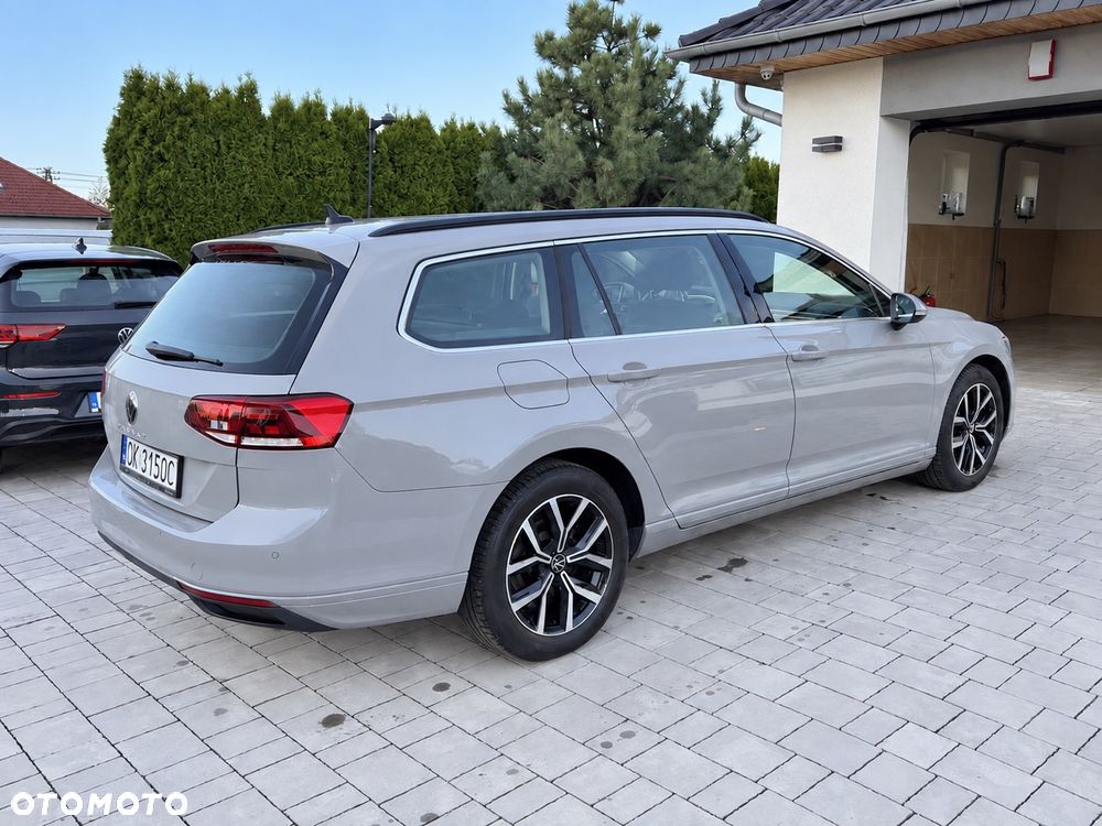 Volkswagen Passat - 5
