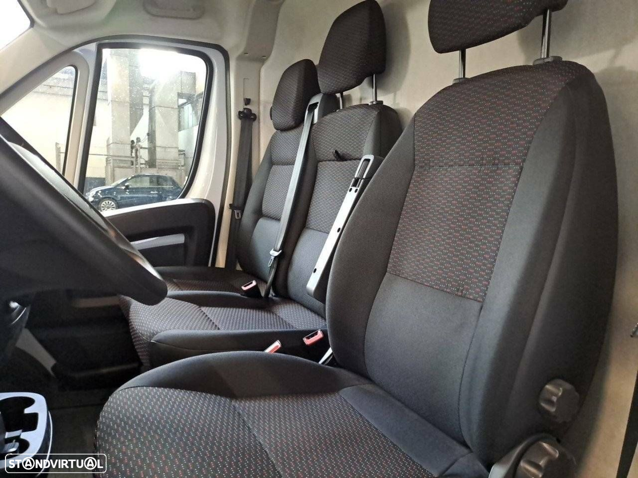 Peugeot Boxer 2.2 BlueHDi 165 S&S 335 L2H2 - 8