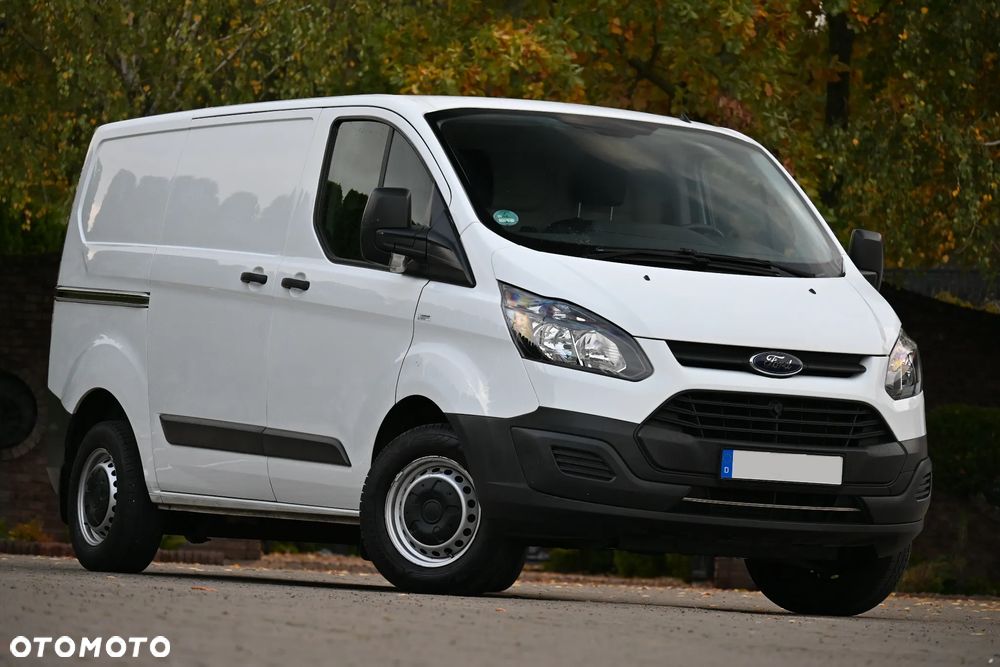 Ford TRANSIT CUSTOM - 12