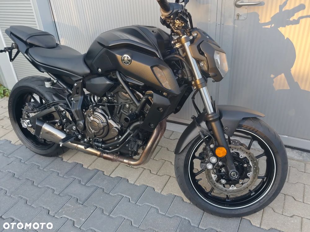 Yamaha MT - 2