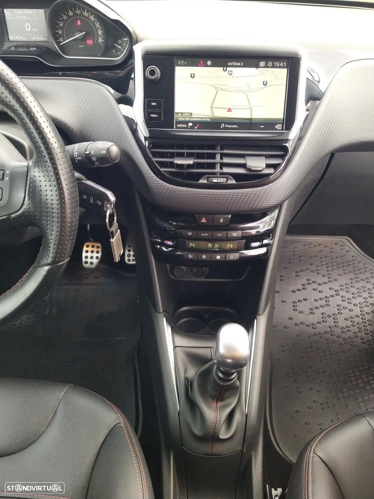 Peugeot 208 1.6 BlueHDi GT Line - 15