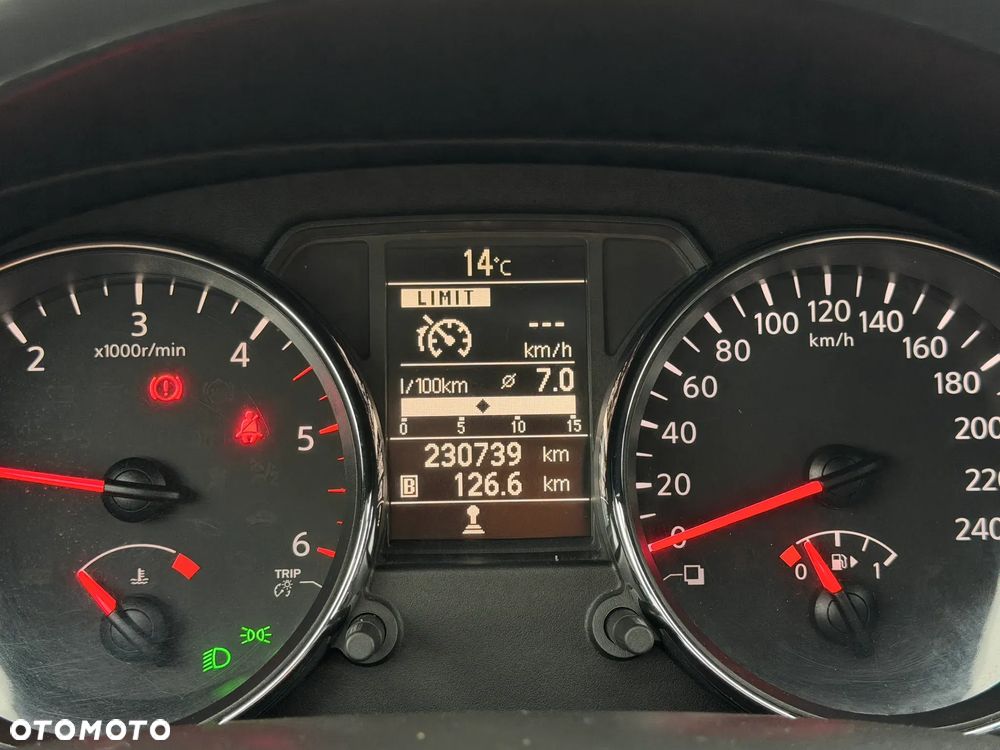 Nissan Qashqai+2 - 13