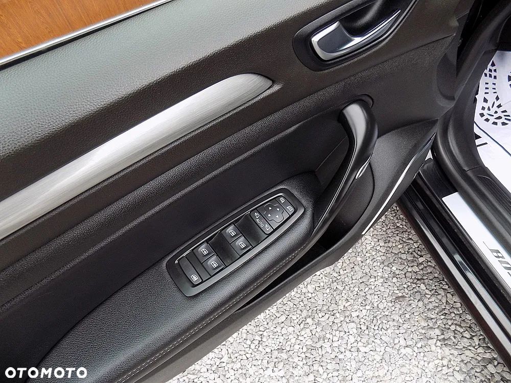 Renault Megane Grandtour ENERGY TCe 115 Start & Stopp Bose Edition - 9
