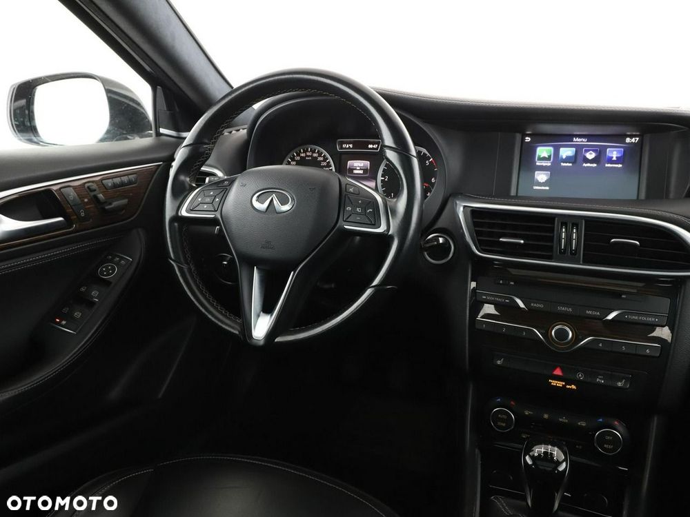 Infiniti Q30 1.5d - 17