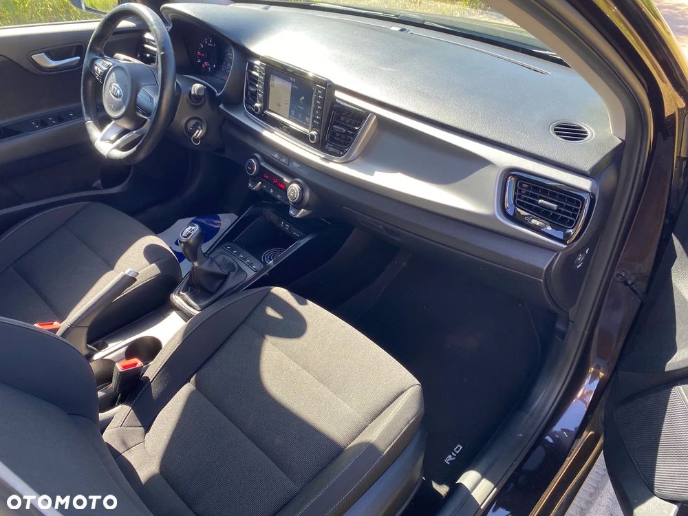 Kia Rio - 15