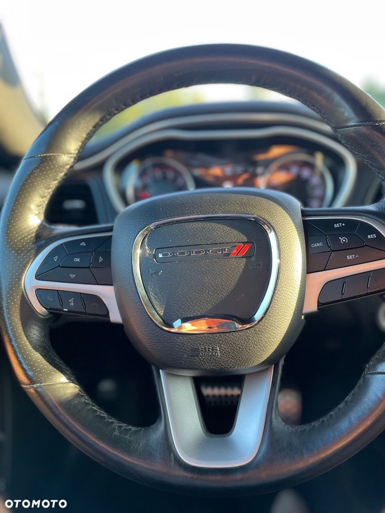 Dodge Challenger 5.7 R/T - 13