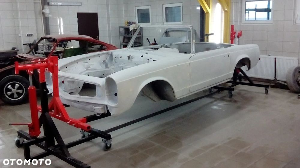 Mercedes-Benz SL - 15