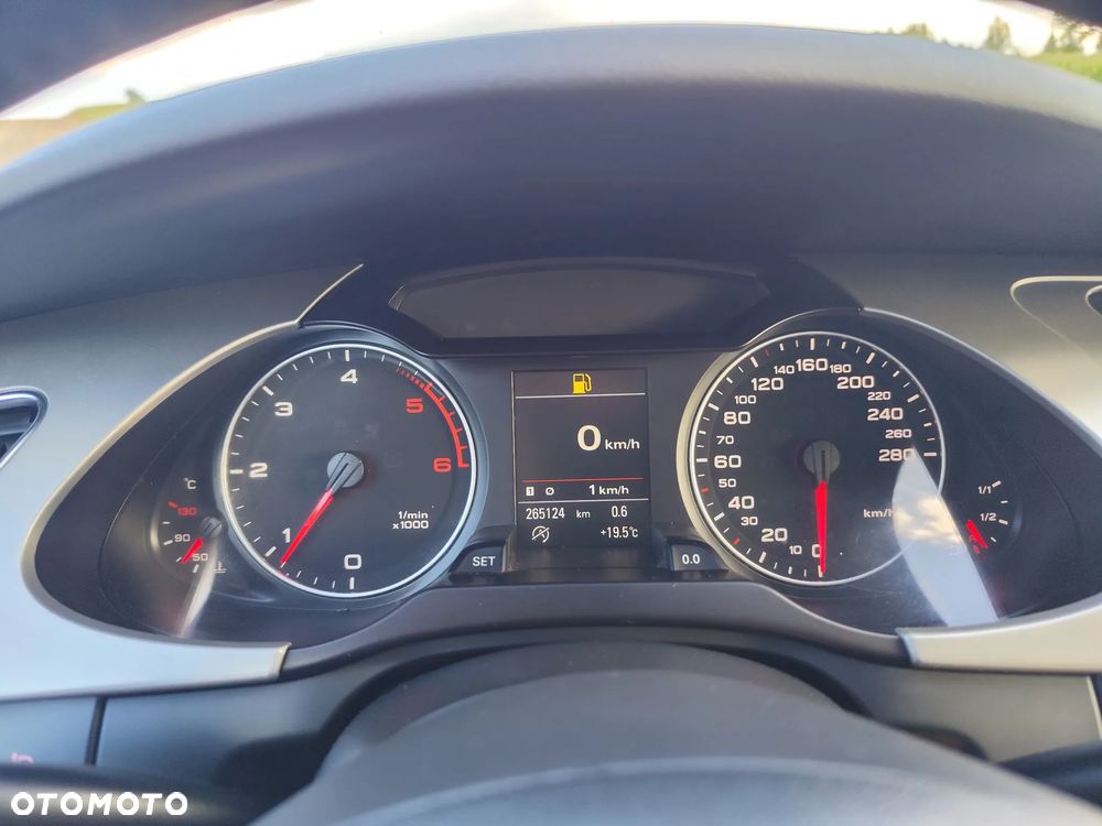 Audi A4 Avant 2.0 TDI - 13