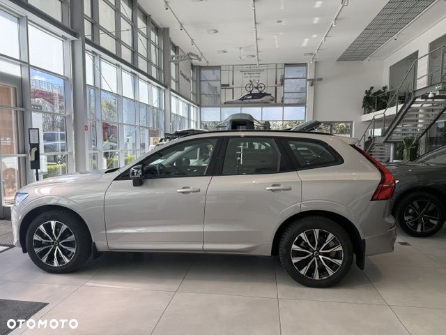 Volvo XC 60 B5 B AWD Plus Dark - 5